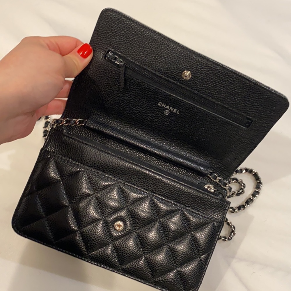 CHANEL WOC. PRICE IS FIRM - Picture 6 of 17